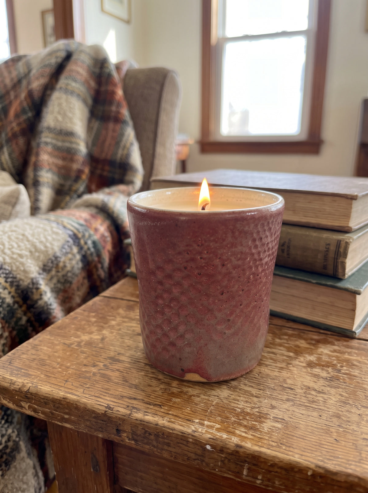 Red and White Textured, 1 Wick 7oz Soy Wax The Tides "Beachy" Fragrance, Pottery Vessel Candle